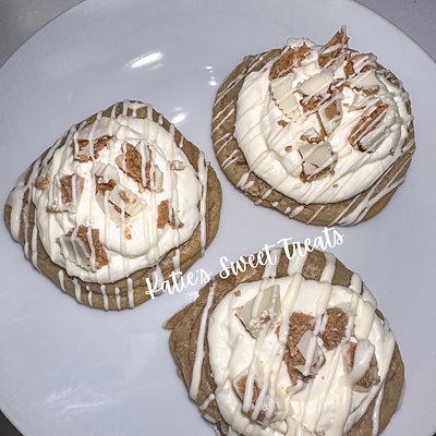 cheesecake topped cookies 