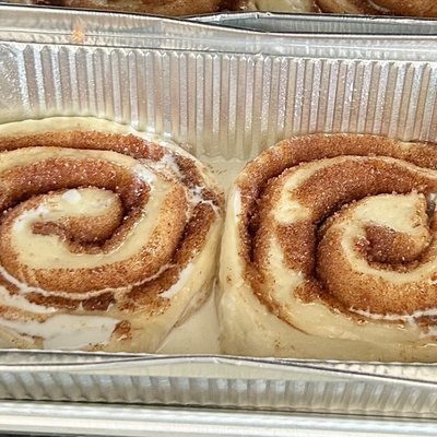 Sourdough Cinnamon Rolls (pair)