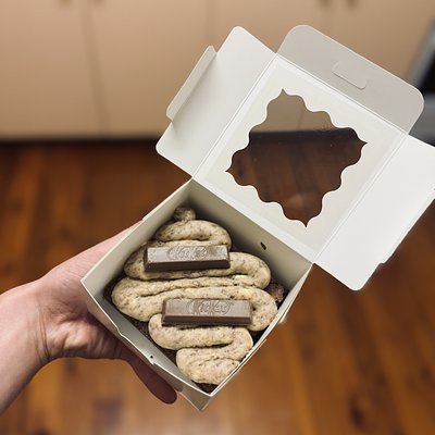 Large Kitkat Brownies 