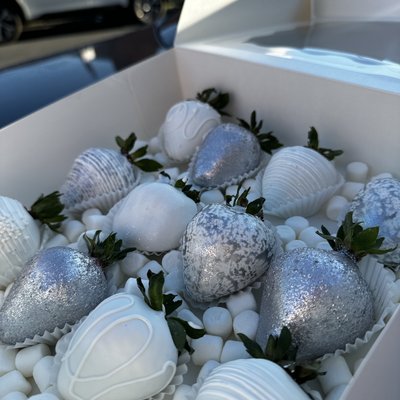 Chocolate Covered Strawberries 🍓 
