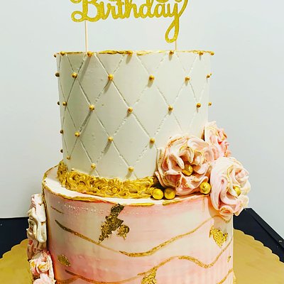Tierd cakes
