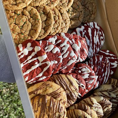 12 Classic Cookies