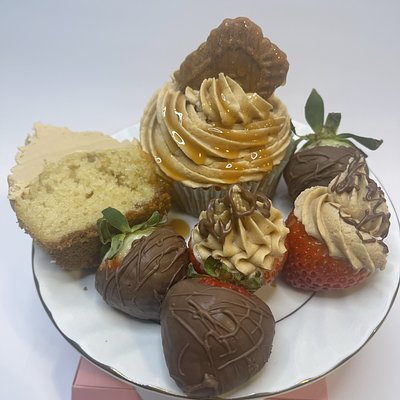 1 Dozen Biscoff Cupcakes
