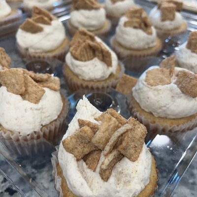 12-Count Specialty Cupcakes