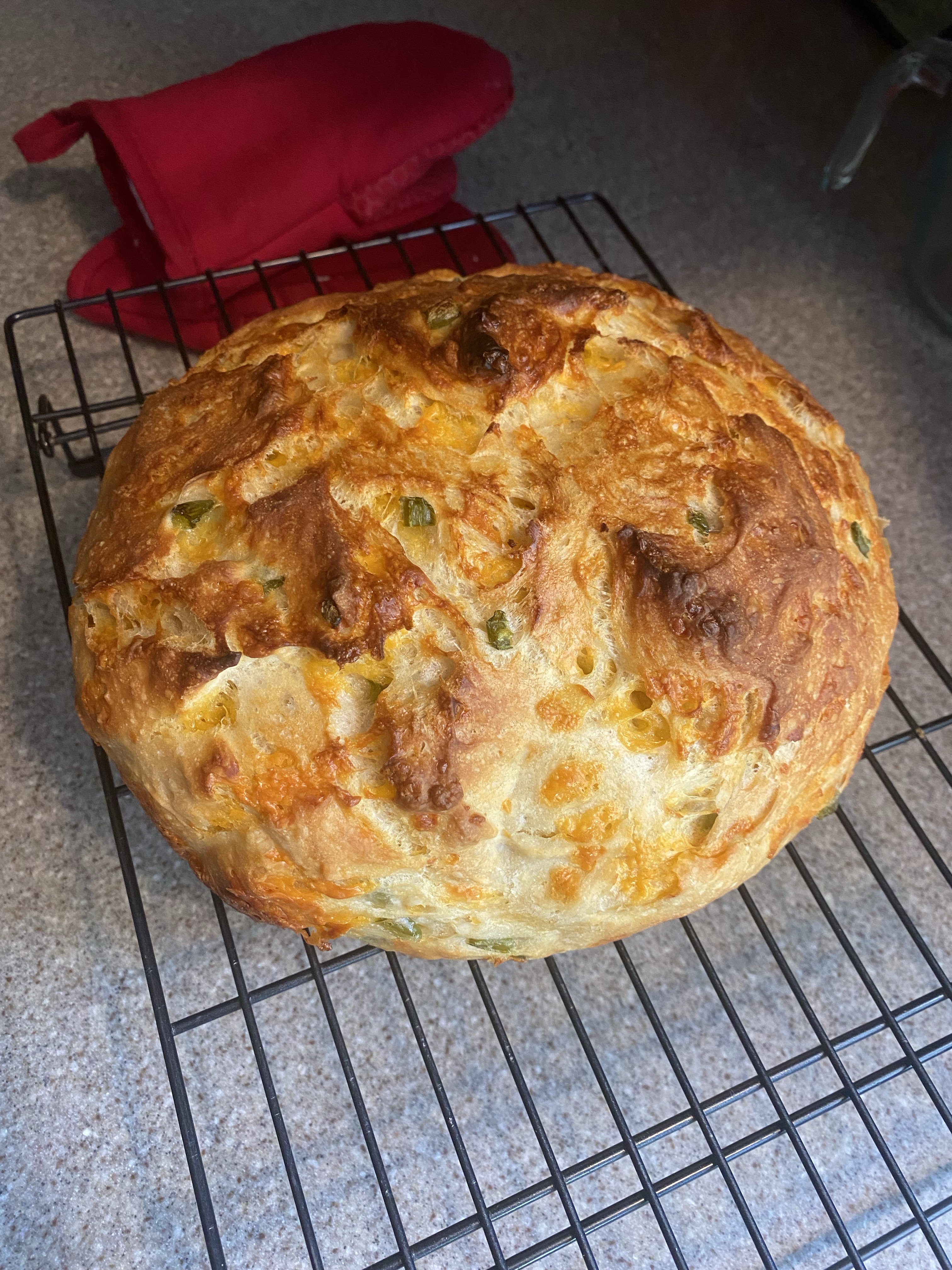 Roasted Garlic And Rosemary Yeasted Bread