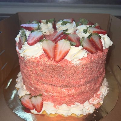 2-Layered 8" Cake 