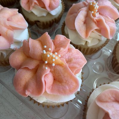 Custom Cupcakes 
