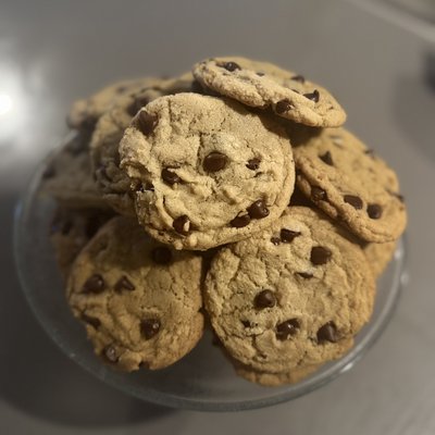 1/2 Dozen Chocolate Chip Cookies