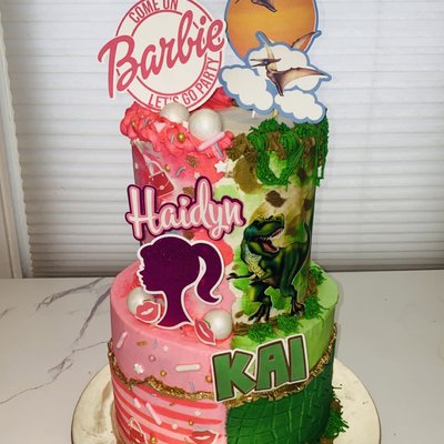Two Tiered Cake (6in Top, 8in Bottom)