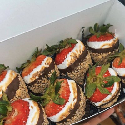 Dozen S’mores Strawberries 
