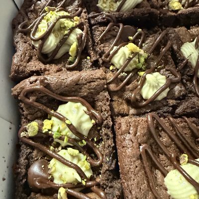  Pistachio Crown Brownies (Dozen)