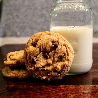 Brown Butter Chocolate Chip Cookies - Dozen