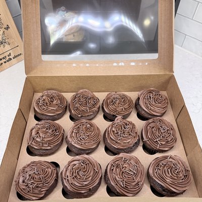 Cupcakes 🧁- 12 