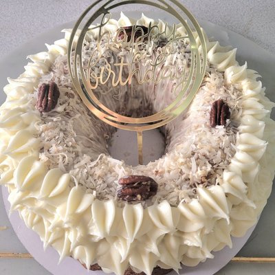 Elegante Italian Cream Cake