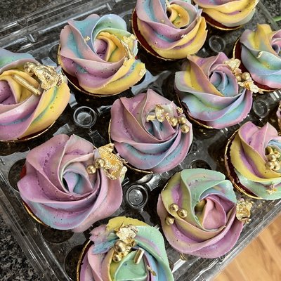 Custom Cupcakes 