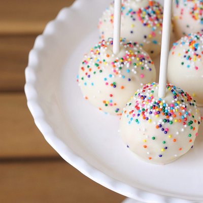 Cakepops Simple Dozen