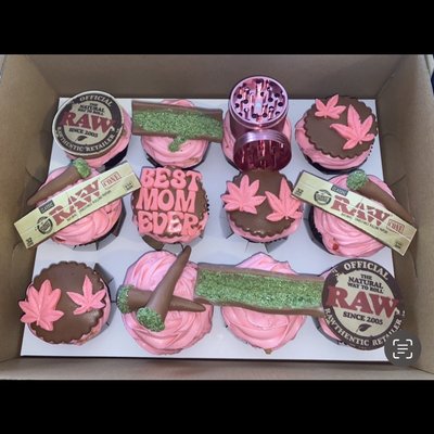 🍃Weed Themed Cupcakes