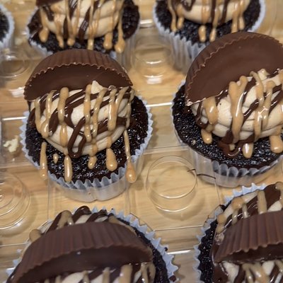 Reese’s Peanut Butter Cupcakes
