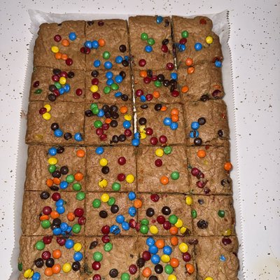 Milk Chocolate M&M Cookie Bar