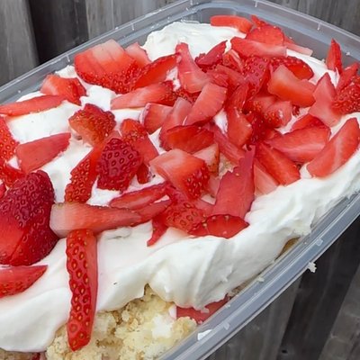 Strawberry Short Cake Trifle