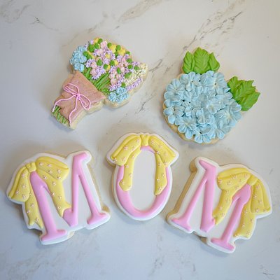MOM floral cookie set 