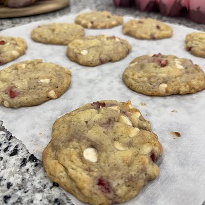 Strawberry Shortcake Sourdough Cookies 12ct 
