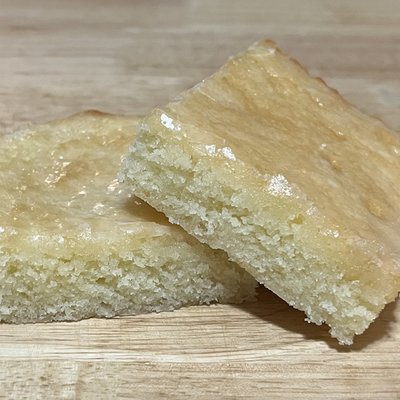 Lemon Blondie Slice 