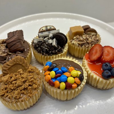 SweetSix Mini Cheesecakes 