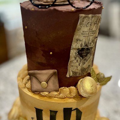 Custom Cakes