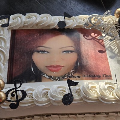1/4 Sheet Cake ONLY (Serves Approximately  20ppl)