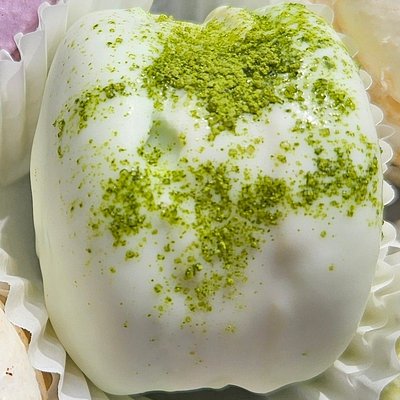 Matcha Macaron 