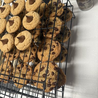 12 Peanut Butter Blossoms 