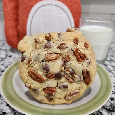 Chocolate Chip Pecan Cookies (Dozen)