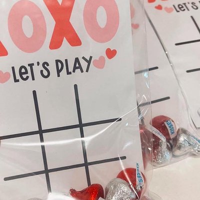 💌 Custom Invitations, Tags & Stationery