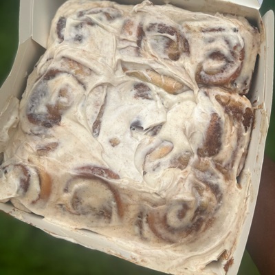Cinnabons 