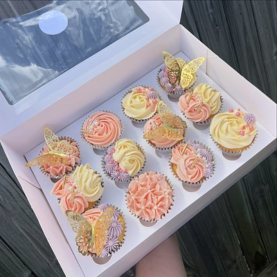 12 Pack Cupcakes 