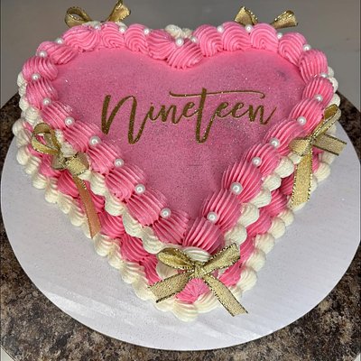 1 Layer 8” Heart Cake 