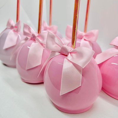 Candy/Carmel/Chocolate Apples 