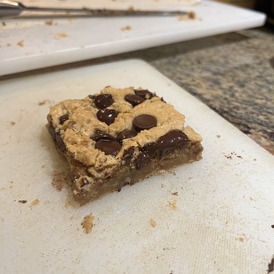 Chocolate Chip Chisme  Bars 
