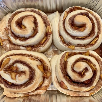 Peach Pie Sourdough Cinnamon Rolls (4-Pack) 桃子派酸种肉桂卷