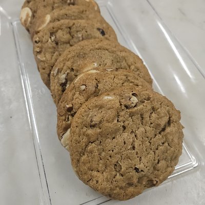 3 Pack Jumbo Pecan Nuts & Berry Cookies 
