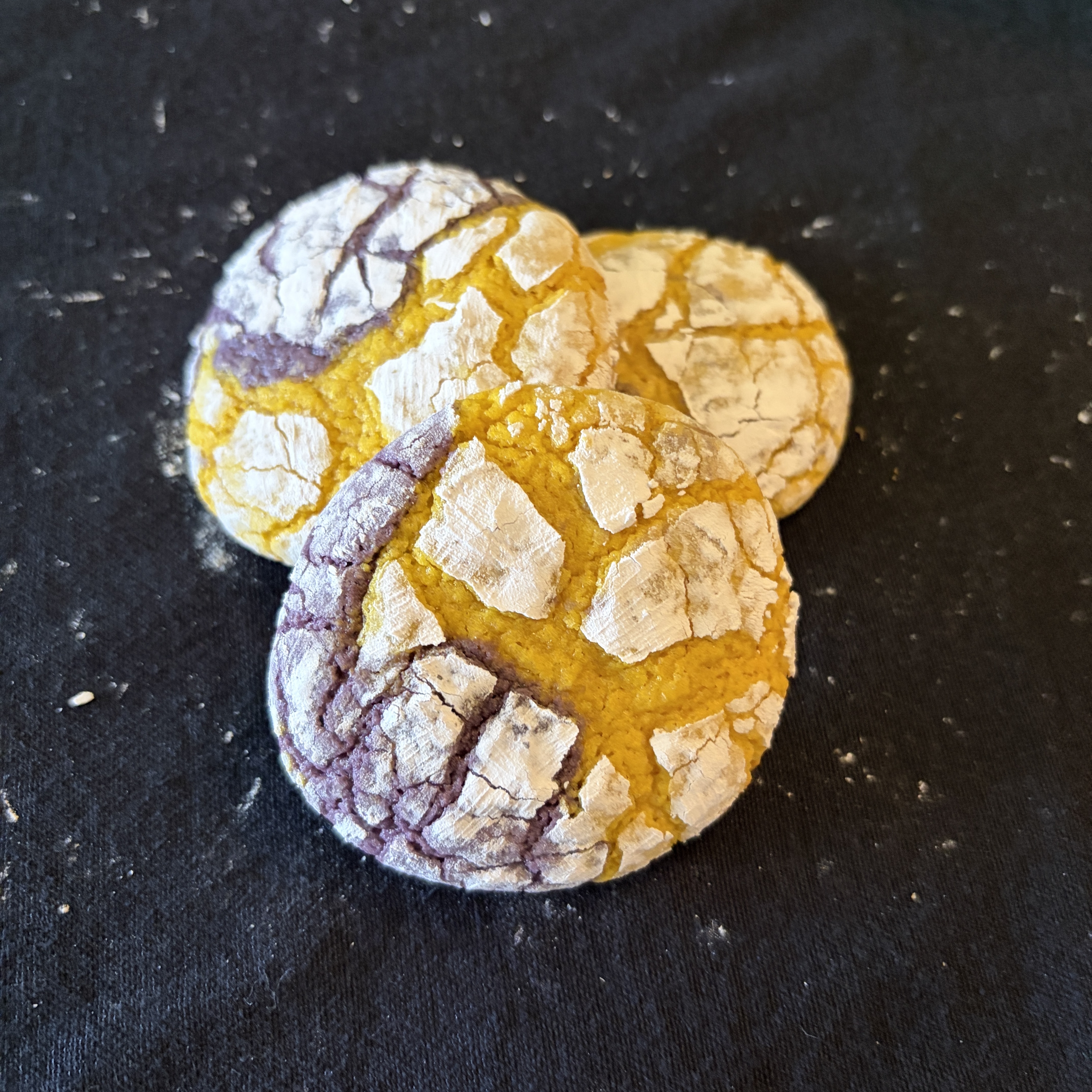 Split Flavor Crinkle Cookies