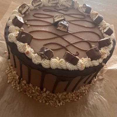 Candy Bar Cake 