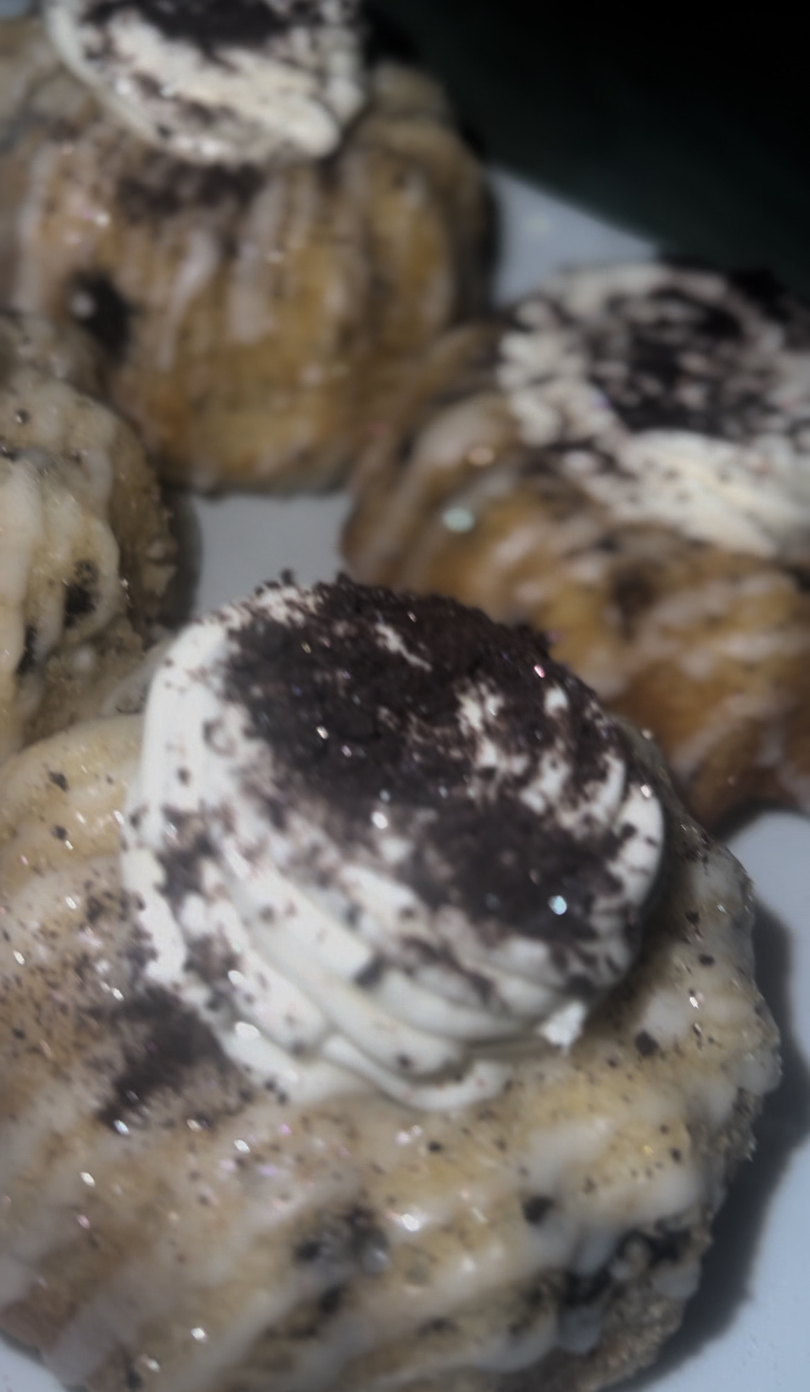 1 Dozen Cookies N Cream Bundt Cakes 