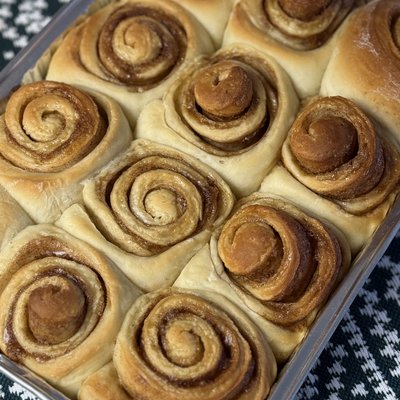 6 Pack Sourdough Cinnamon Rolls 