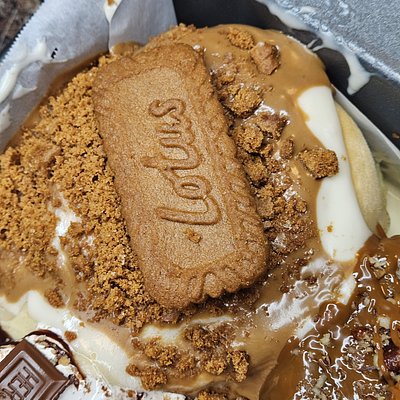 Biscoff Cinnamon Rolls (4)