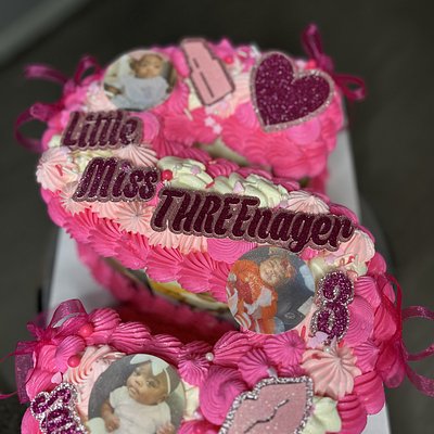Shape/Scultped Cakes
