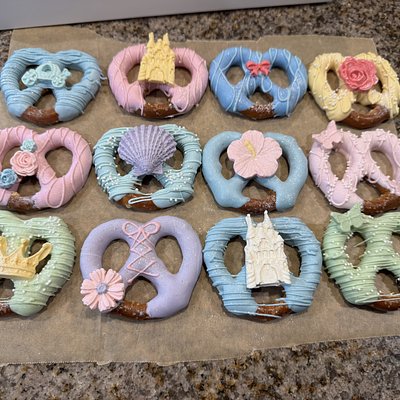 Decorated Pretzels (Twists Or Sticks)