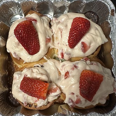 Dozen Strawberry Rolls With Cream Cheese Icing 