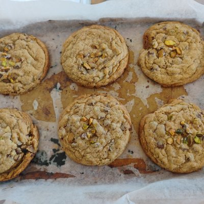 Salted Pistachio Chocolate Chunk Cookies 